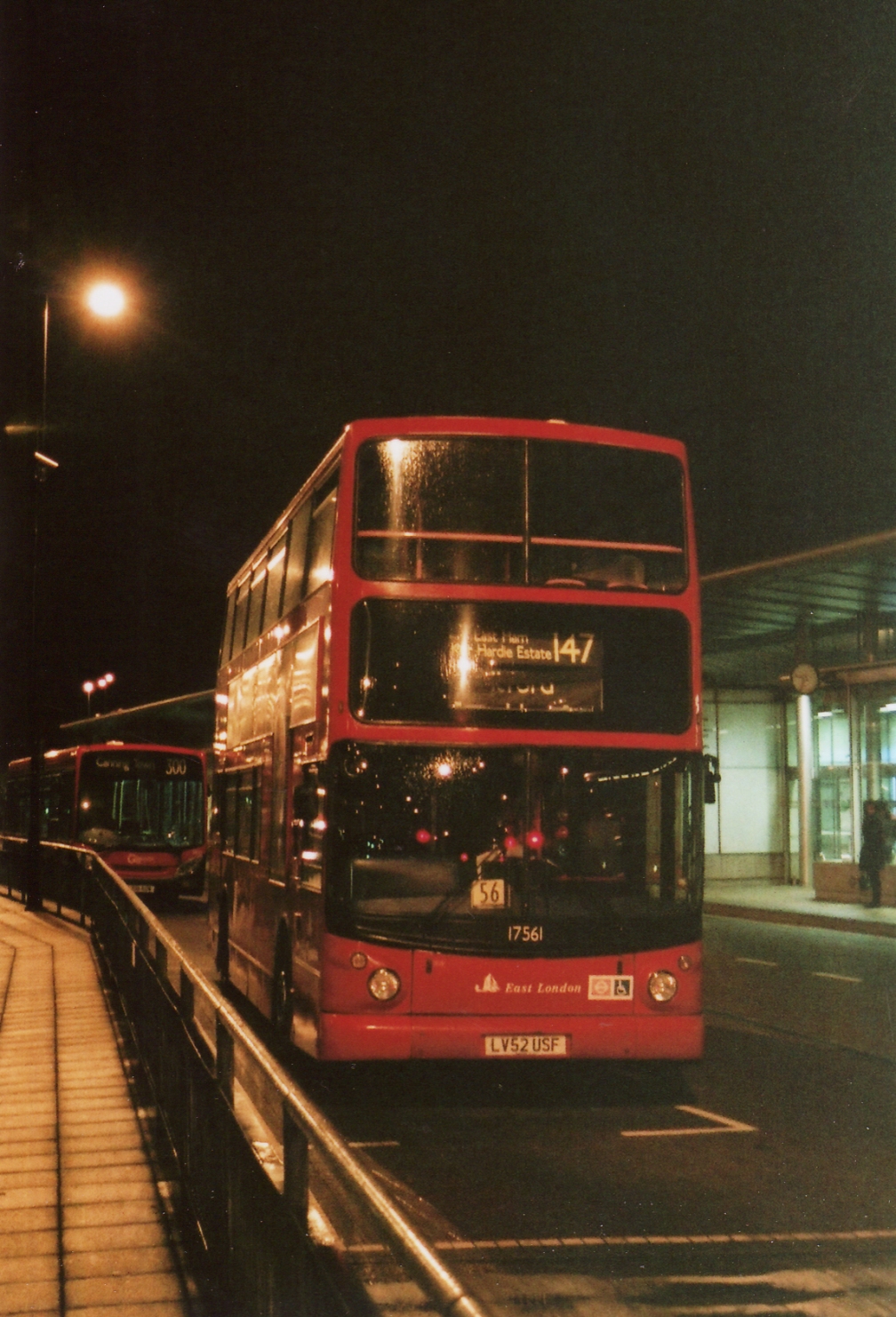 LV52USF 17561 CANNING TOWN 9-10