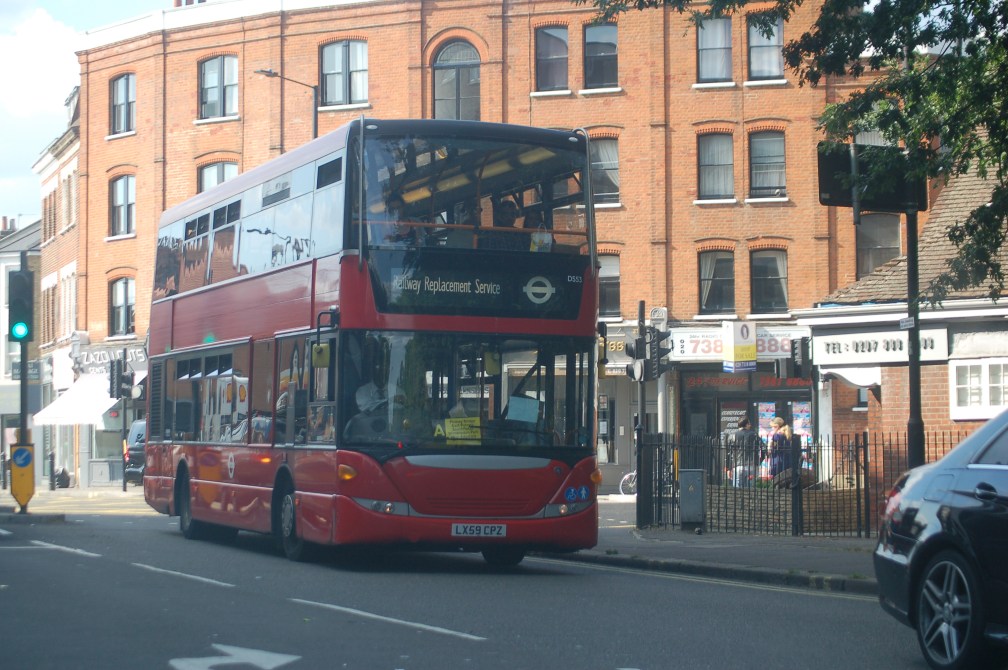 LX59CPZ DS53 SULLIVAN LUL RRP (FULHAM) 17-6-17