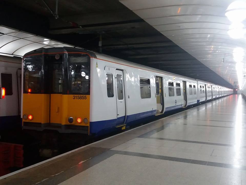 315855 TfL RAIL (LST) 2-7-17 (S AUSTIN)