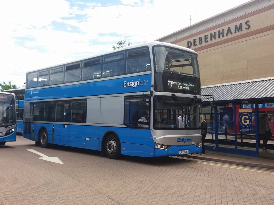 LX17DZC 142 ENSIGN 73 (LAKESIDE B S) 29-7-17 (S AUSTIN)