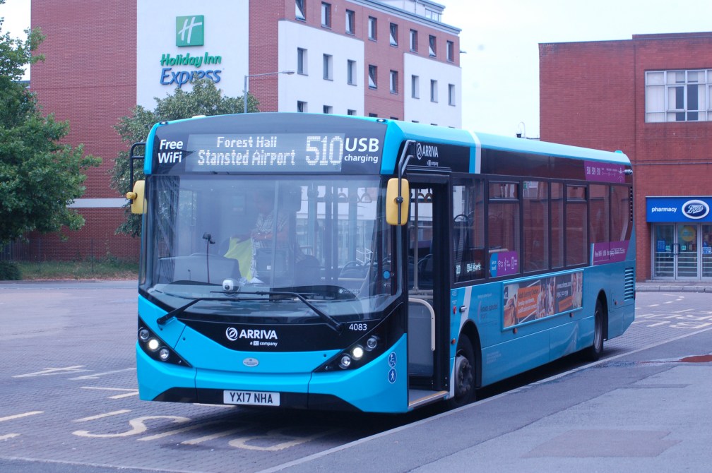 YX17NHA 4083 AR 510 BRANDED HARLOW 15-7-17