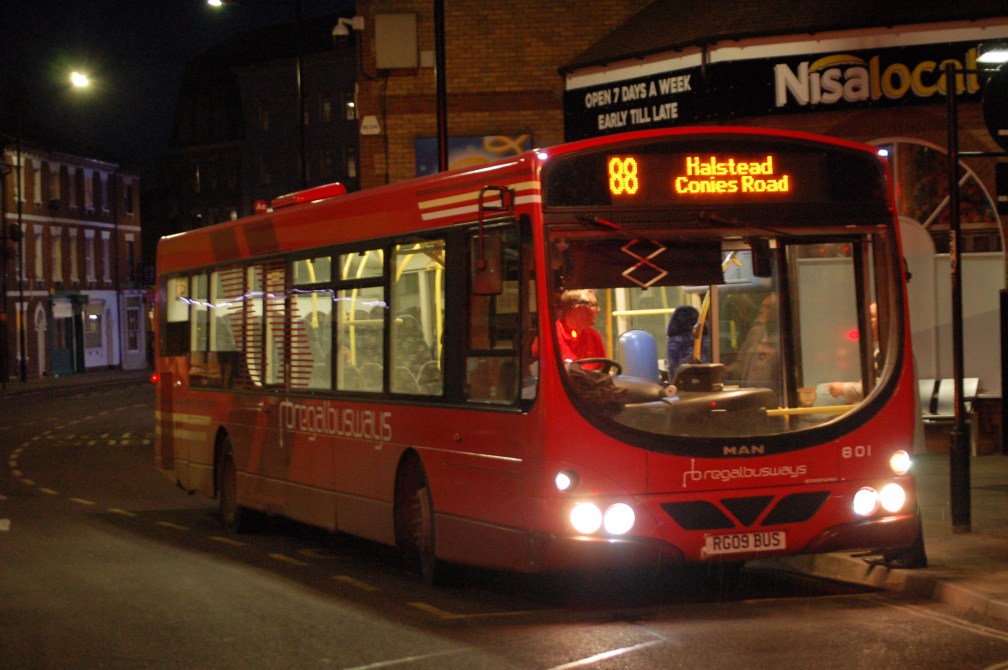 RG09BUS 801 REGAL PENULTIMATE 88 (CR B S) 20-8-17