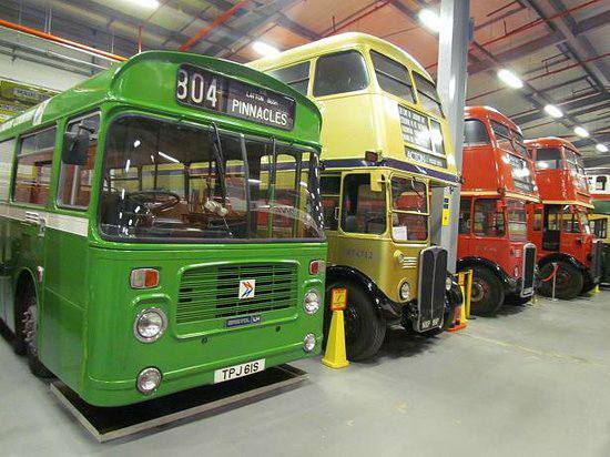 TPJ61S etc LT MUSEUM ACTON 23-4-17 (BRADLEY THE BUS)