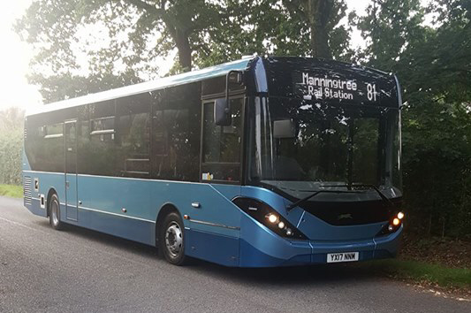 YX17NNM PANTHER MMC 200 DEMO 81 (DEDHAM) 23-8-17 (M STOKES)