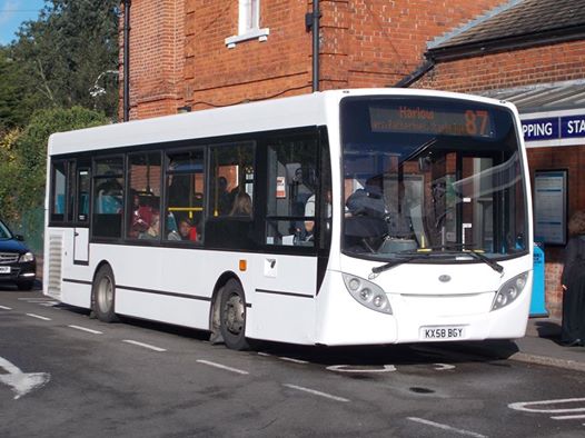 KX58BGY EOS WHITE 87 (EPPING) 11-9-17 (D ACOTT)