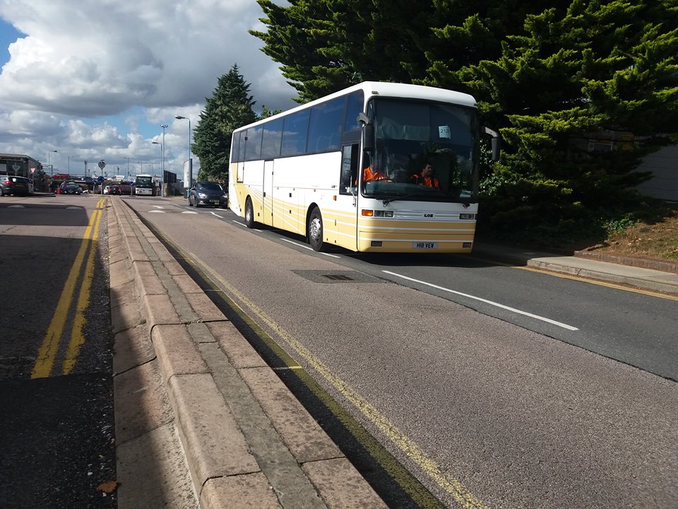 H18VEW BARKERBUS (GA RRP CR) 30-9-17 (S AUSTIN)