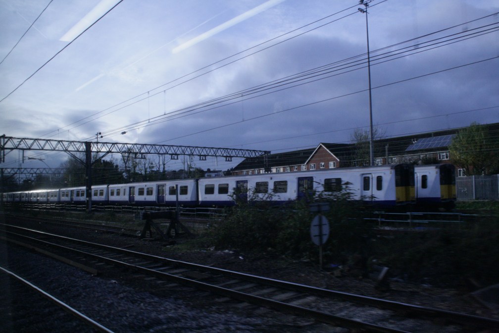 GIDEA PARK DEPOT CLASS 315 11-11-17