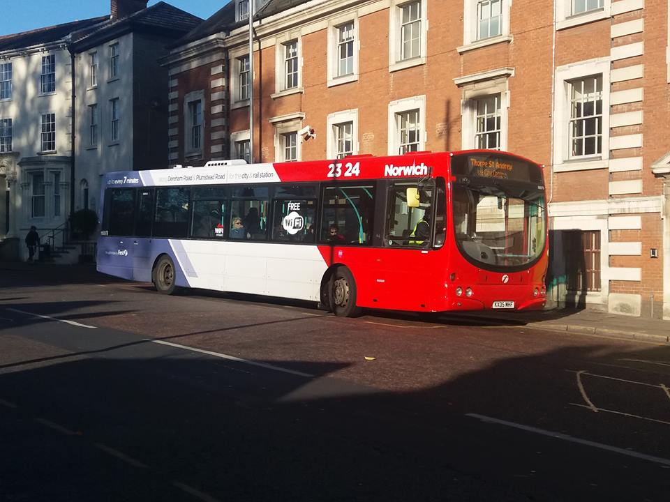 KX05MHF 66979 FEC NOR RED LINE (CASTLE MEADOW) 18-11-17 (S AUSTIN)
