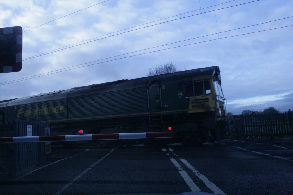 66565 FL (KN LEVEL X-ING) 16-12-17