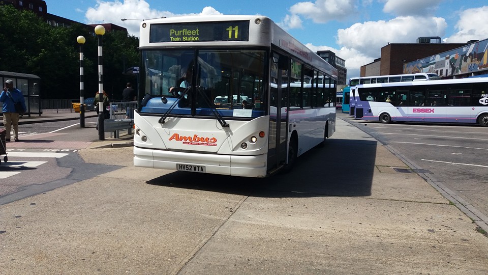 HV52WTA AMBUS 11 (BN B S) 14-7-16 (S AUSTIN)