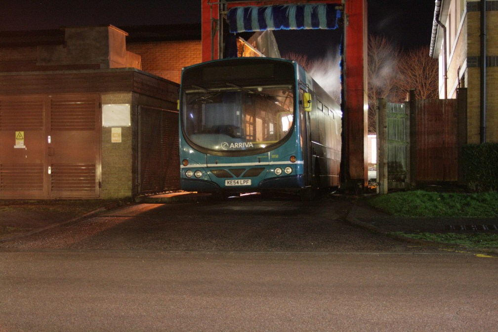 KE54LPF 3858 AR KT (SV BABBAGE RD DEPOT) 16-12-17