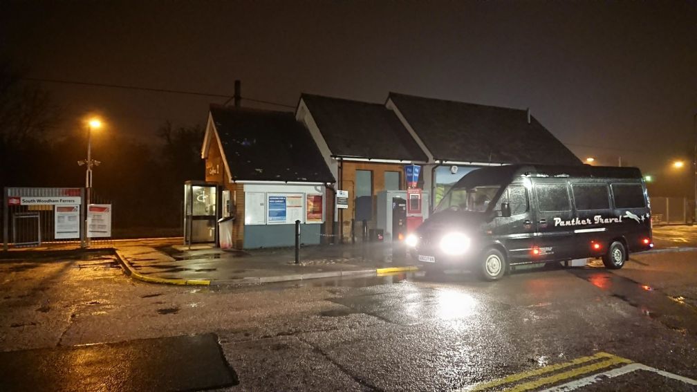 AB03PAN PANTHER (GA SOUTH WOODHAM SHUTTLE) 9-3-18 (A HAZELL)