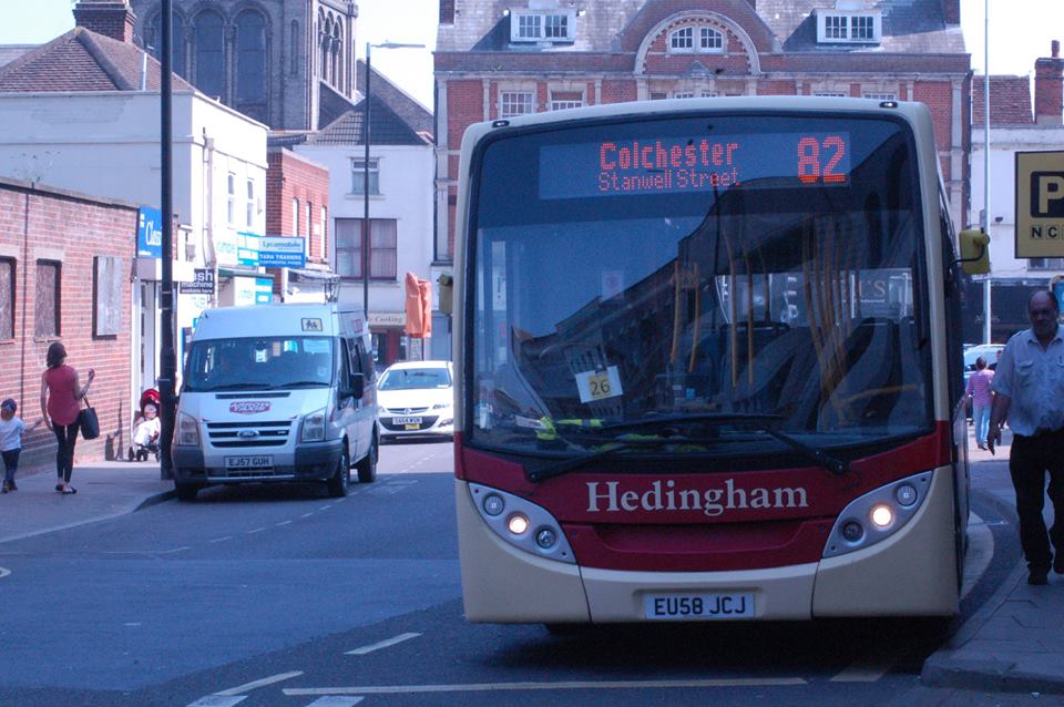 EU58JCJ 262 AND EJ57GUH SHUTTLE 82 (CR B S) 20-4-18