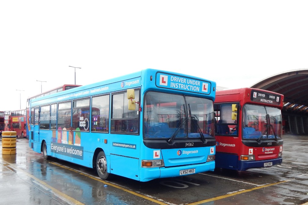 LV52HKO 34362 ST EL DT (WH GGE) 28-3-18 (D W RHODES)