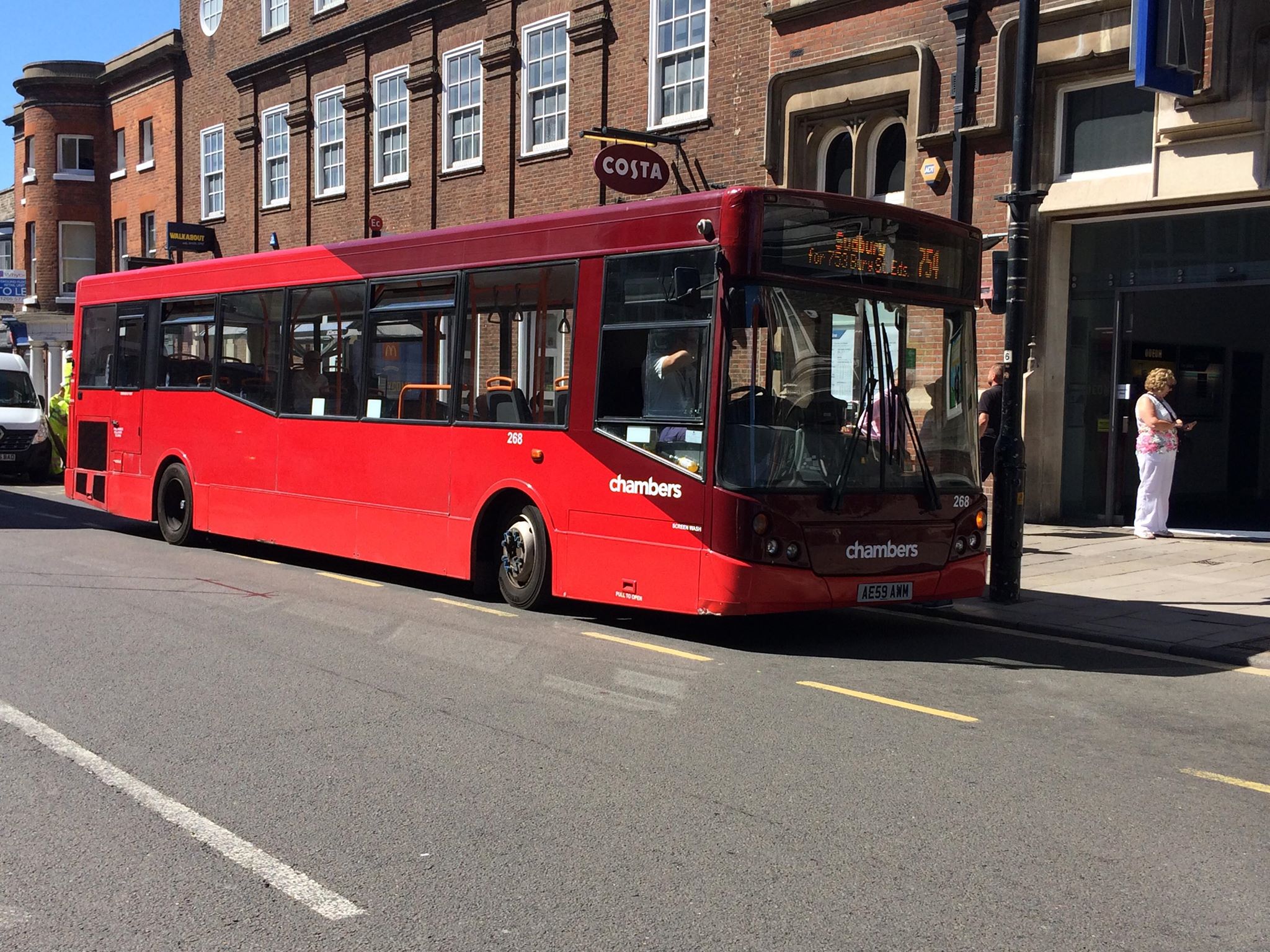 AE59AWM 268 CHAMBERS 754 (HEAD ST CR) 2-8-18 (D PRETTY)