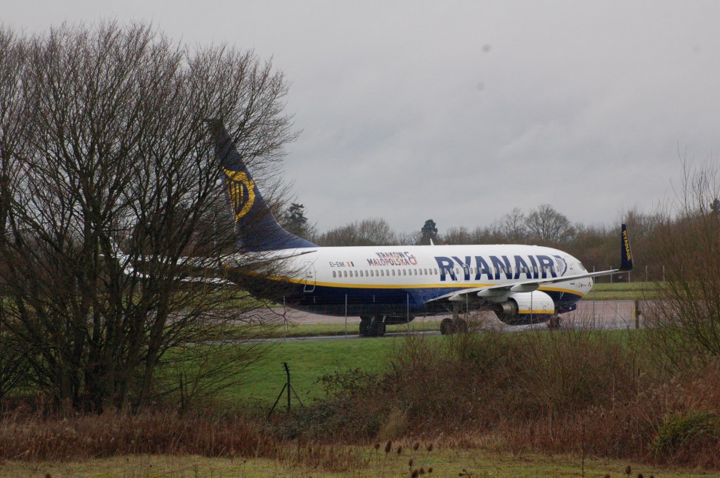 EI-ENK RYANAIR MOTHBALLED LSN 31-1-16