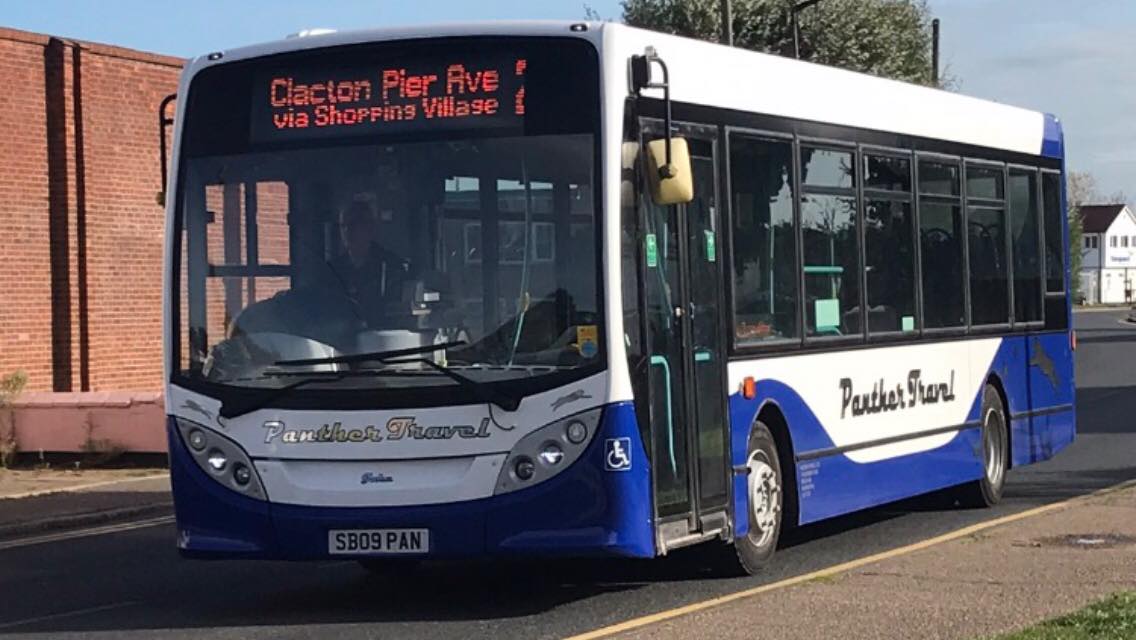 SB09PAN ex YX09FLE PANTHER 2 (MANNINGTREE) 23-10-18 (S BARHAM)