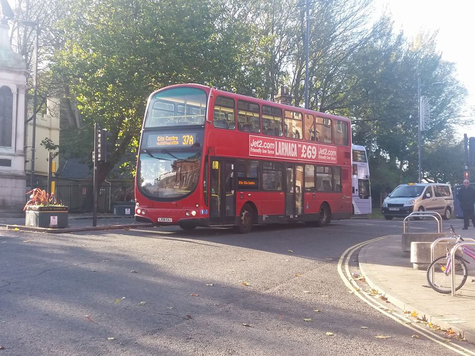 LX06EAJ 526 KONECT LOANED FROM HO 57A (NORWICH) 3-11-18 (S AUSTIN)