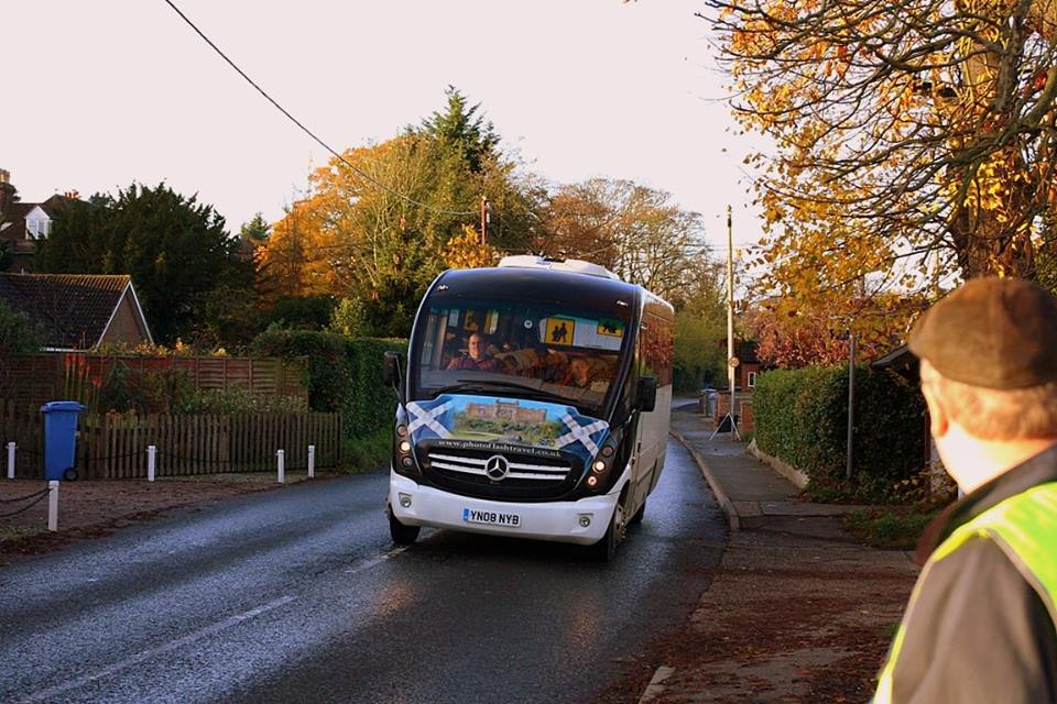 YN08NYB TENDRING TRAVEL EX PHOTOFLASH CARLUKE (STUTTON) 8-11-18 (C BAINES)
