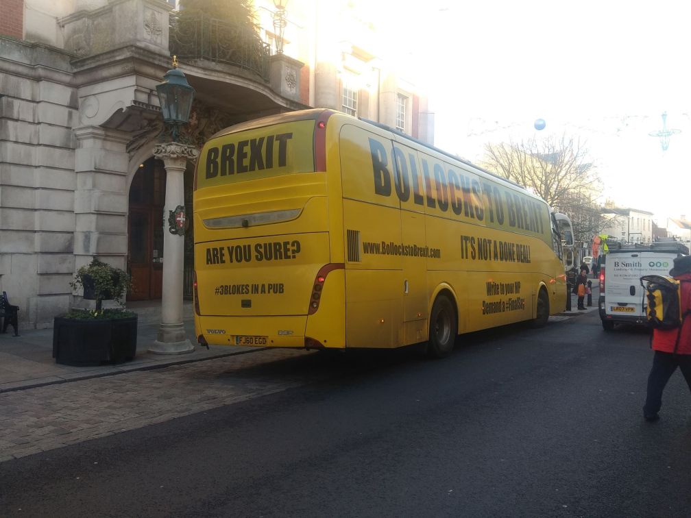 FJ60EGD BREXIT BUS REAR O-S (CR) 20-12-18 (S AUSTIN)