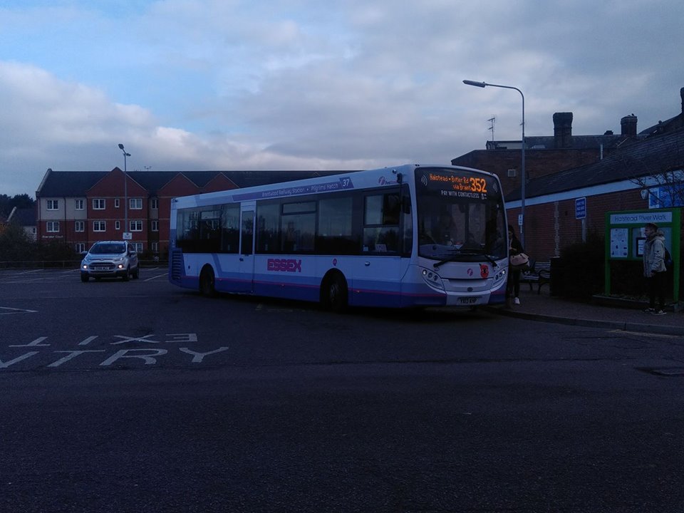 YX13AHP 44540 FE ROUTE 37 BRANDED ON 352 (HD B S) 25-11-18 (S AUSTIN)