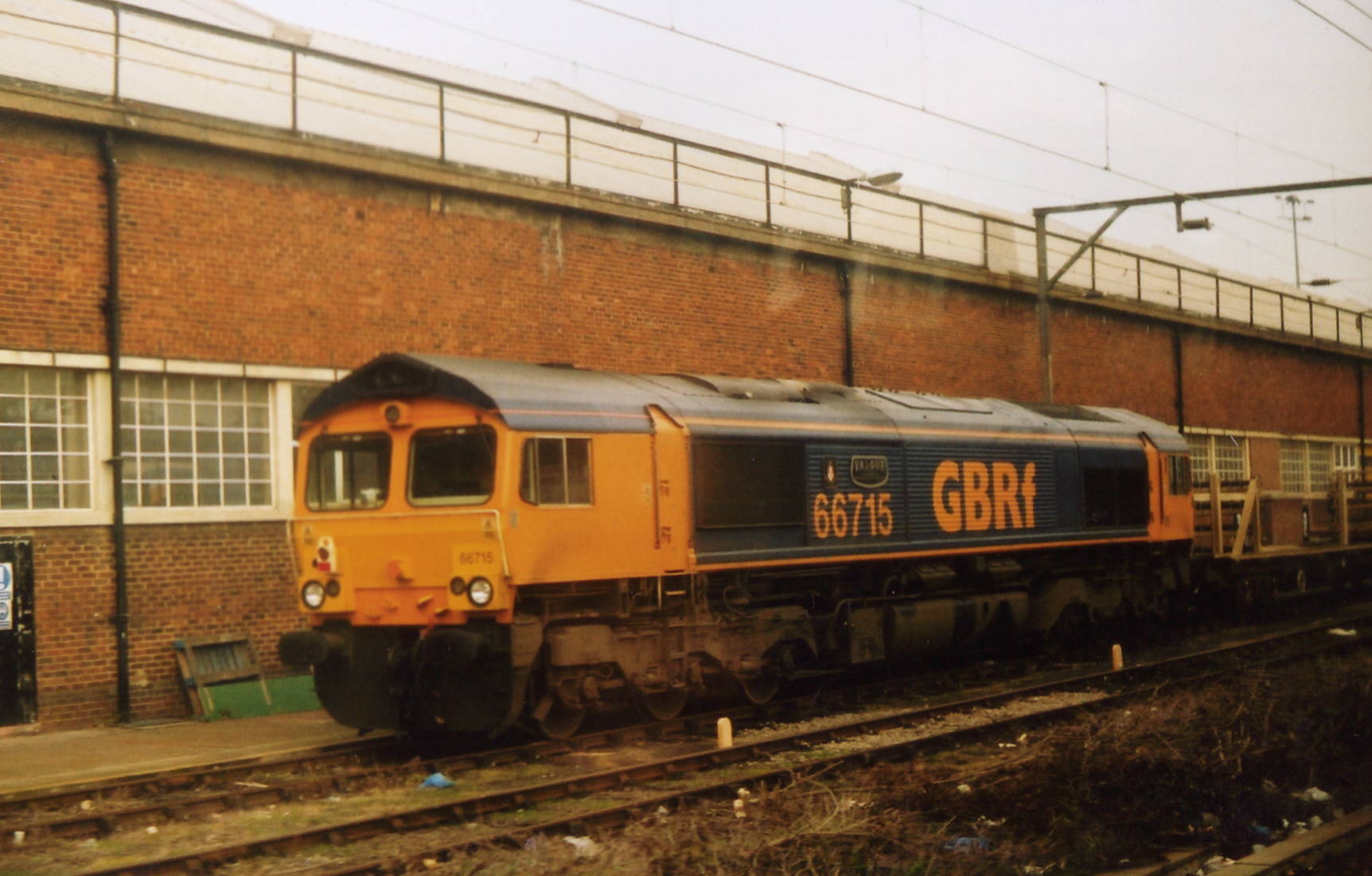 66715 VALOUR GBRF IL 2-05