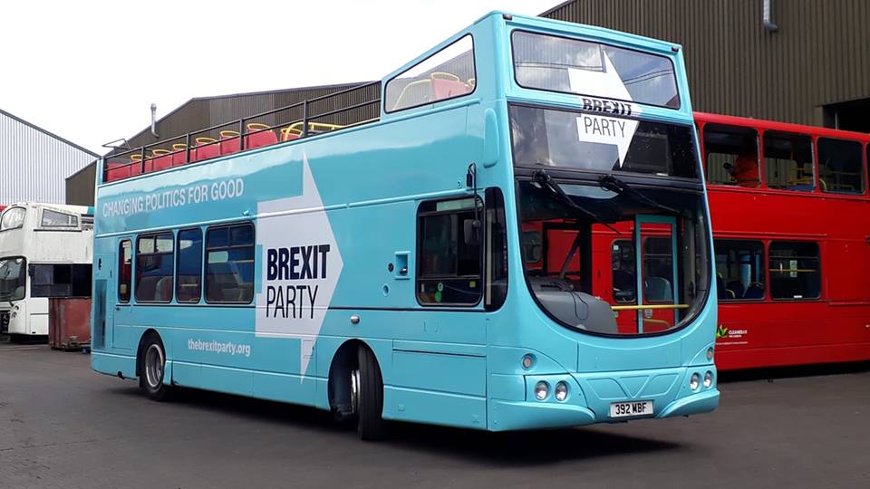 392MBF 392 ENSIGN BREXIT BLUE 25-4-19 (C PHILSON)