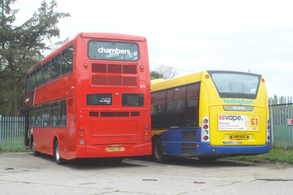 PN09ENF 876 AND AN61BUS (REAR) HO (HD) 27-4-19