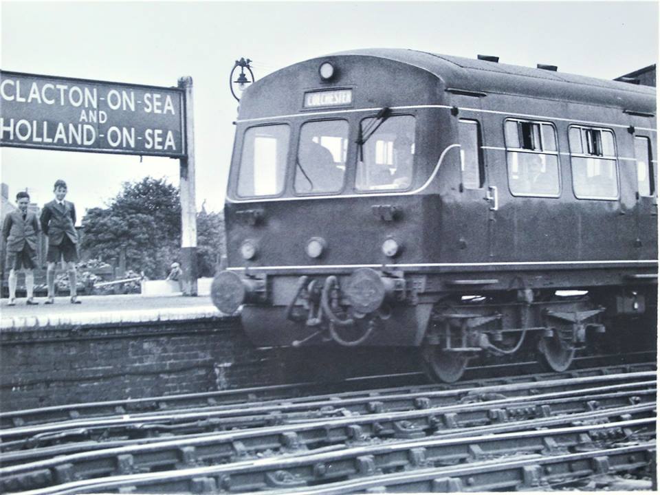 101 DMU AT CLACTON c1958 (G HARDWICK-CN & DISTRICT LOCAL HISTORY SOCIETY)