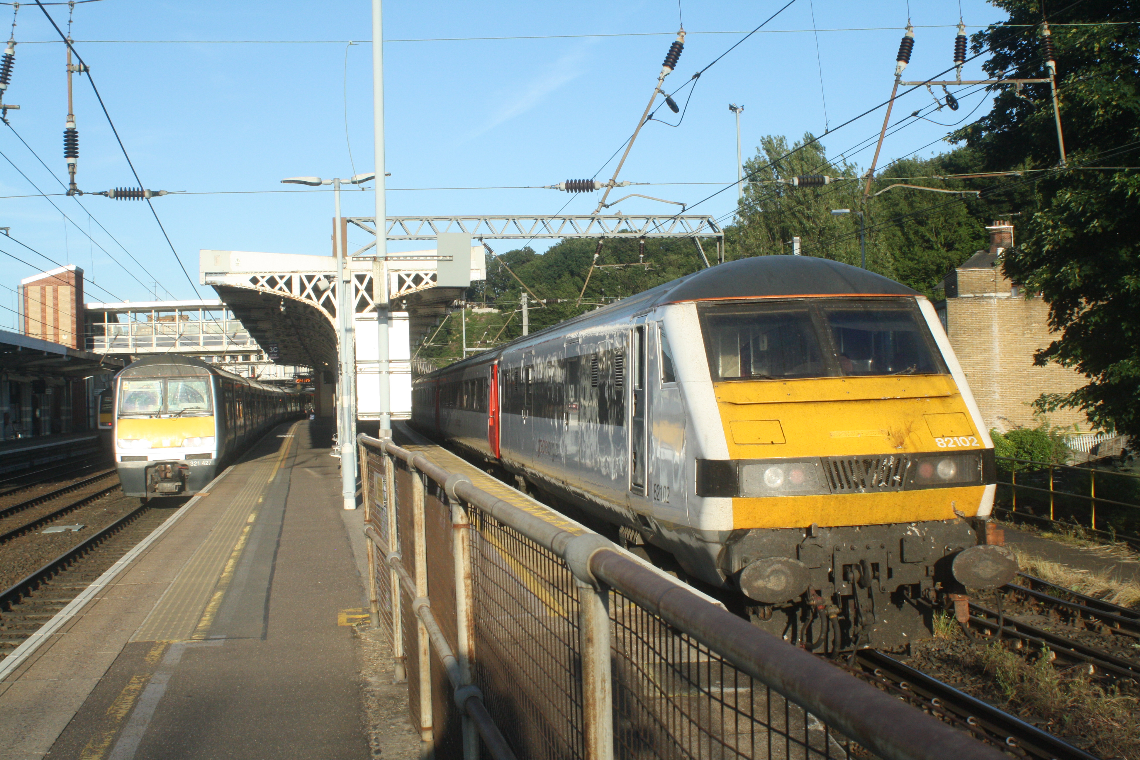 82102 + 321421 (IPSWICH) 16-6-19