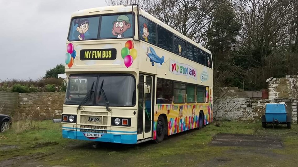 G297UYK EX LODGE (FUN BUS, CAYTON BAY, SCARBOROUGH 2018) (MATT HILL)