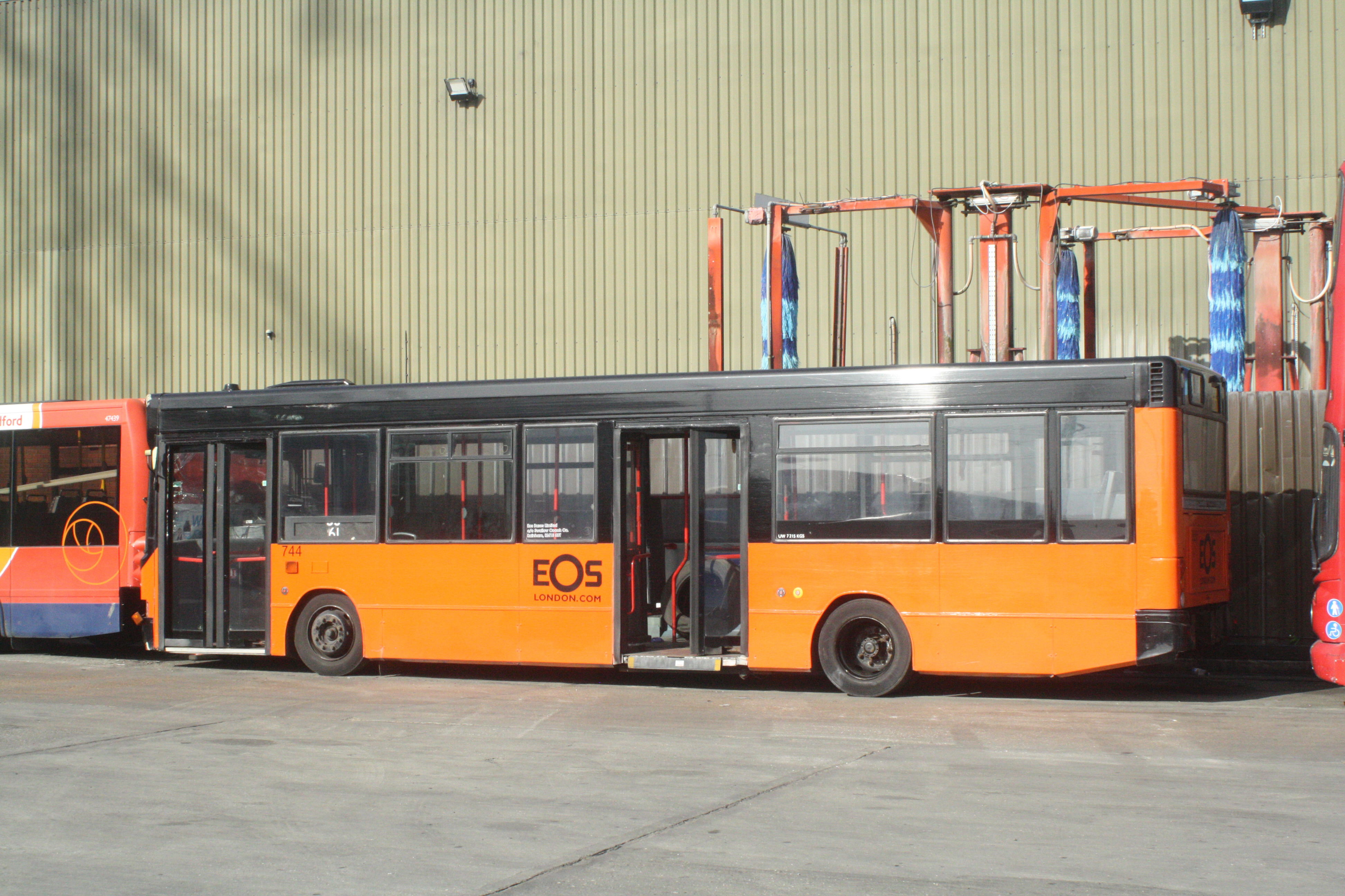 KU52YKO 744 EX EOS SWALLOW (ENSIGN) 29-6-19