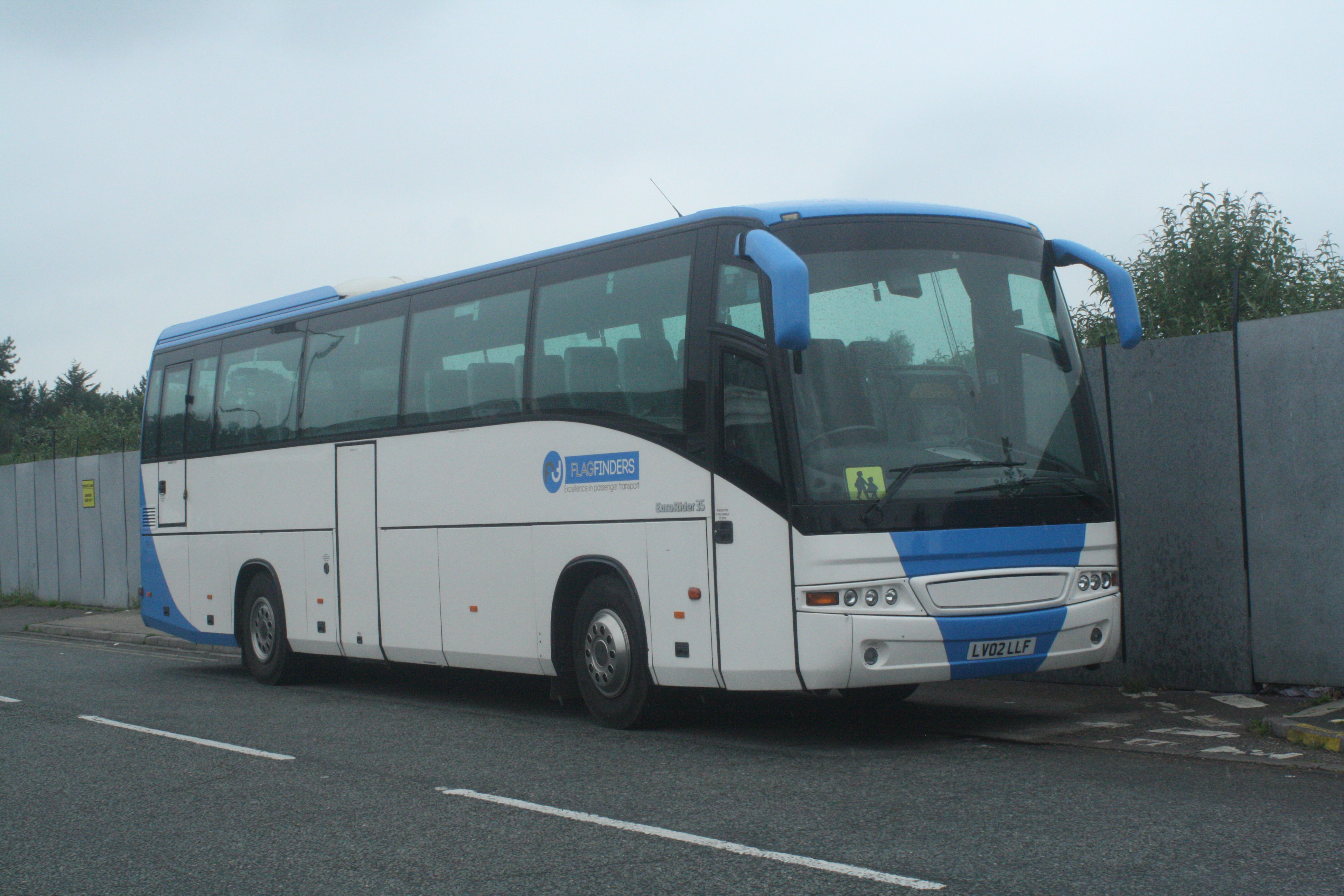 LV02LLF FLAGFINDERS NEW LIVERY (TOLLGATE) 19-6-19