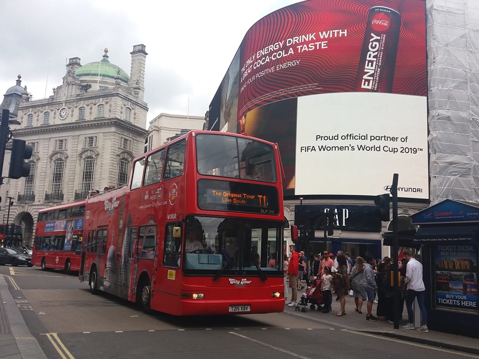 T219XBV OLST (PICCADILLY) 17-7-19 (S AUSTIN)