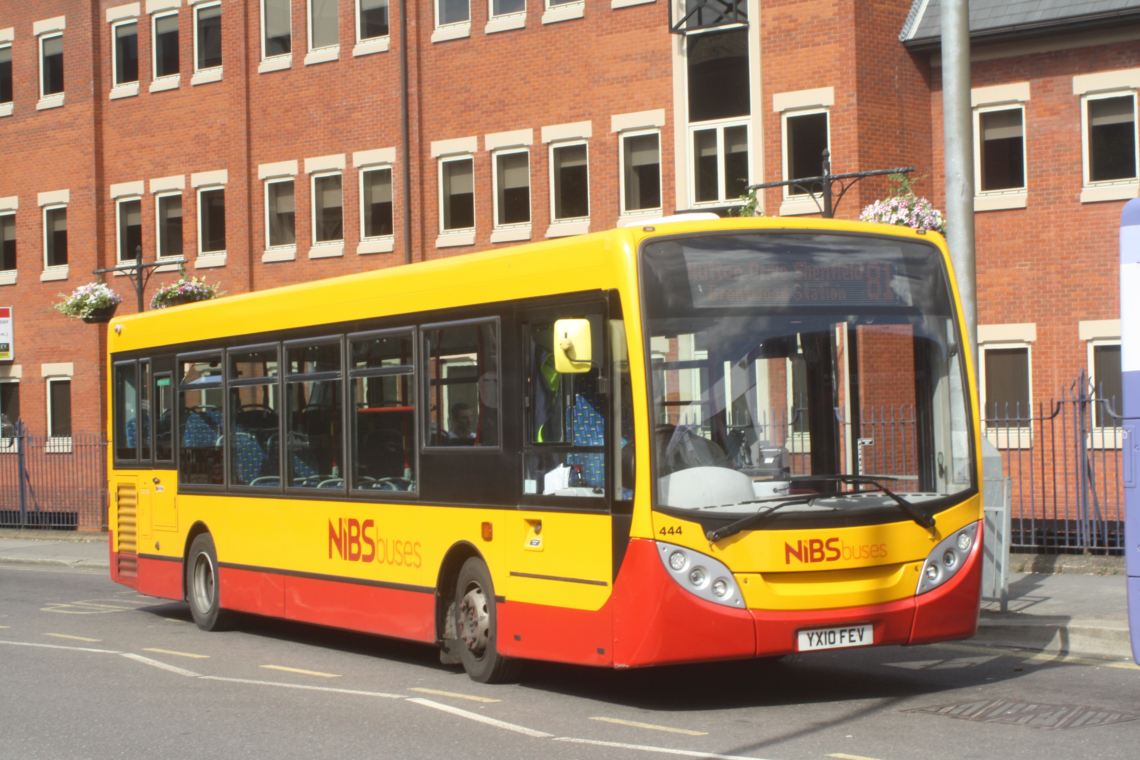 YX10FEV 444 NIBS 81 (BRENTWOOD) 20-7-19