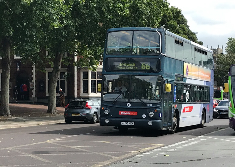 AU53HKH 32490 FEC IP REDS BRANDED 66 (CROWN ST) 10-8-19 (D PRETTY)