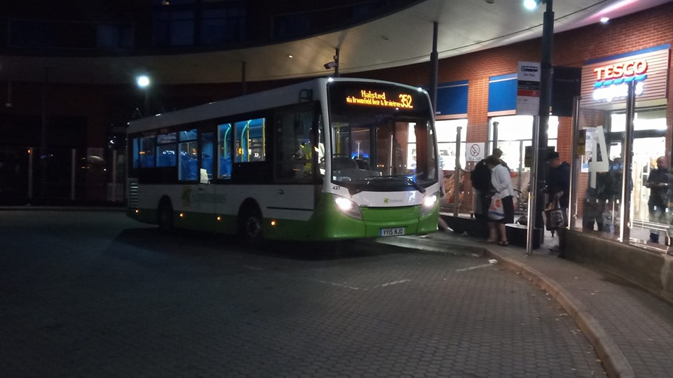 YY15NJO 427 STEPHENSONS 352 (CF B S) 31-8-19 (S AUSTIN)