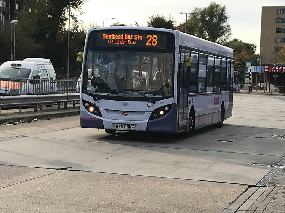 KX57BWF 44598 FE 28 (BN BS) 30-10-19 (D PRETTY)