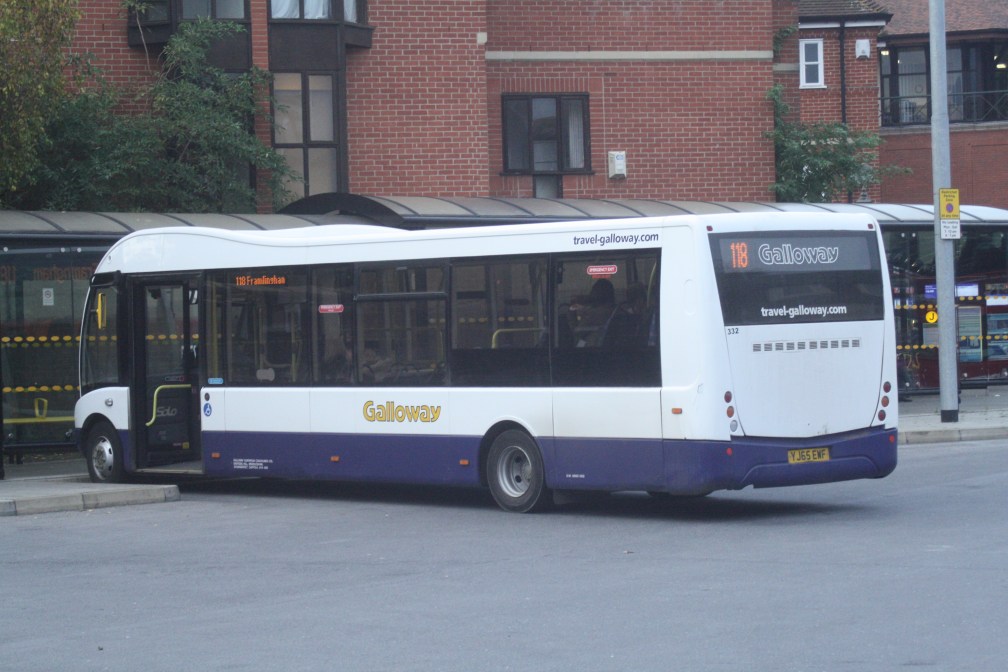 YJ65EWF 332 (REAR) GALLOWAY 118 (IPSWICH) 28-10-19