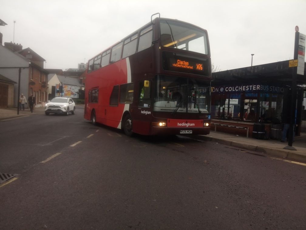 W526WGH 579 HO X76 (CR) 28-12-19 (S MILTON)