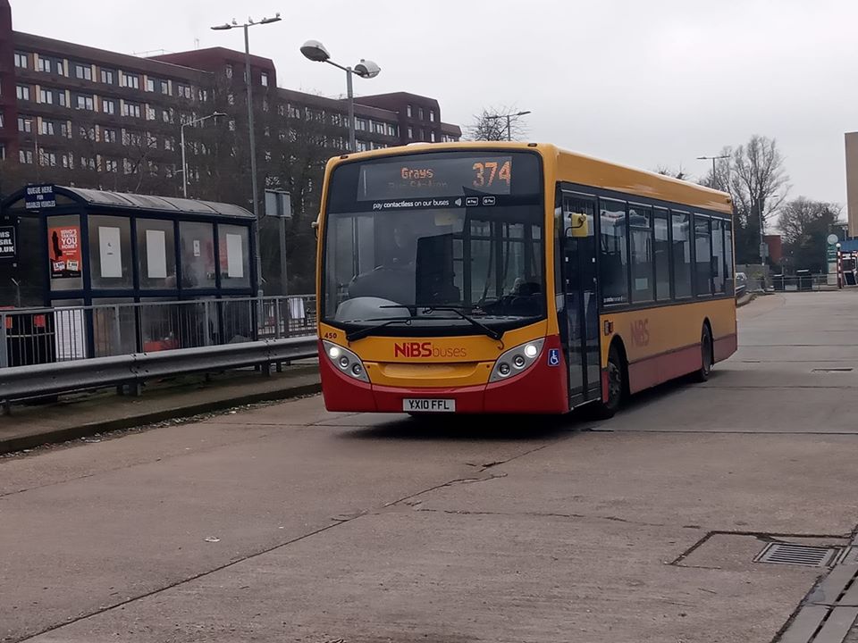 YX10FFL 450 NIBS 374 (BN) 27-12-19 (S AUSTIN)