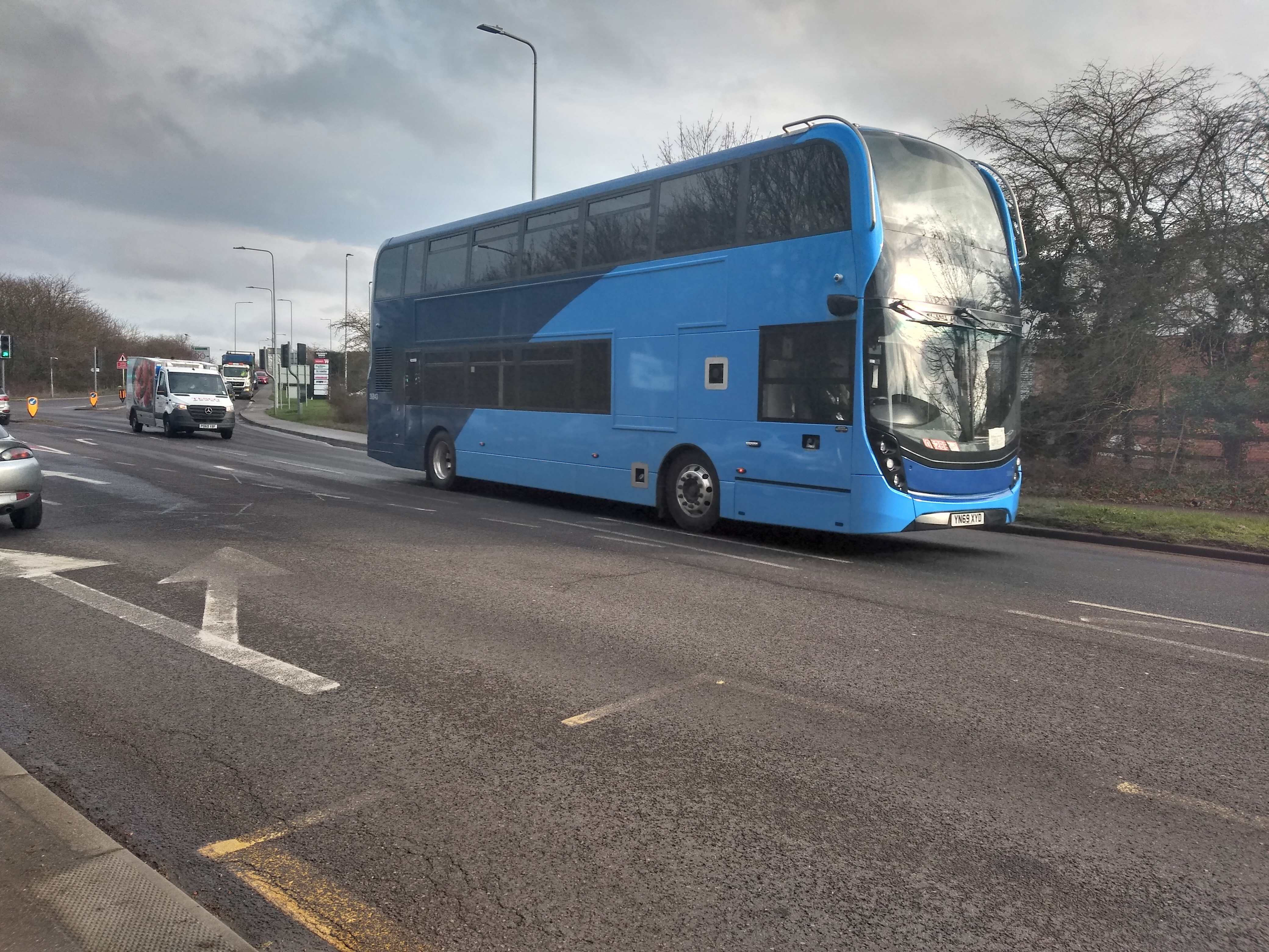 YN69XYD 36843 FE X30 NEW (WT) 16-1-20 (PETER CLACKETT)