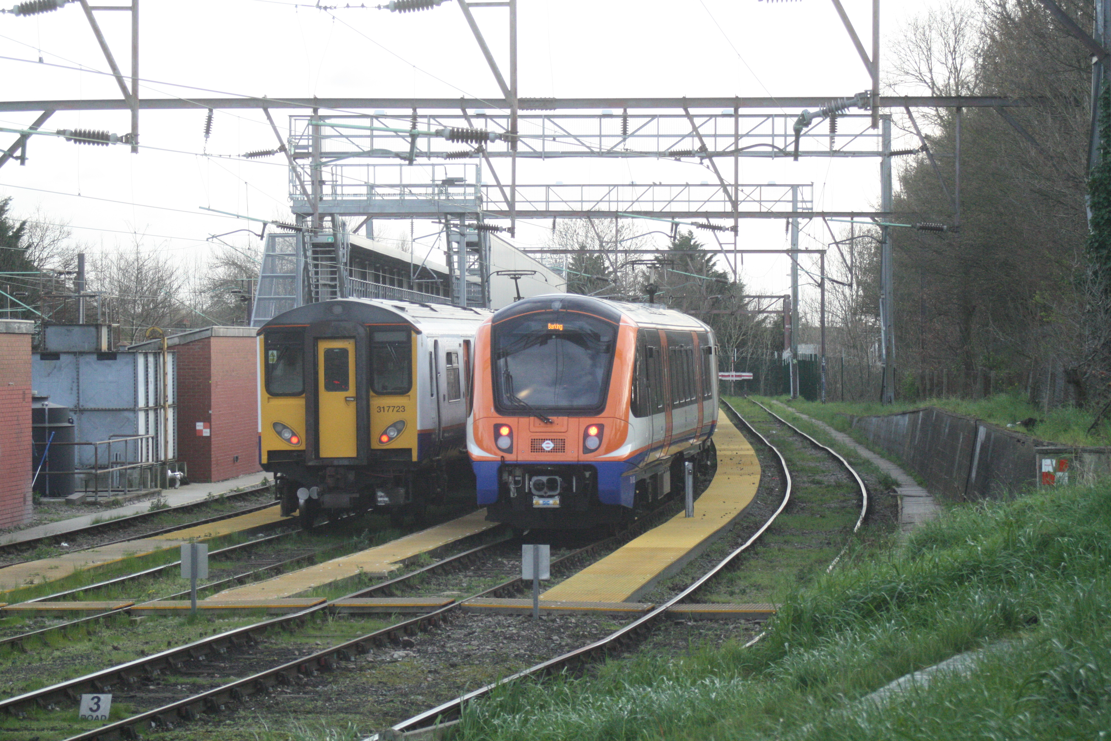 317723, 710115 ARL (CHINGFORD) 21-3-20