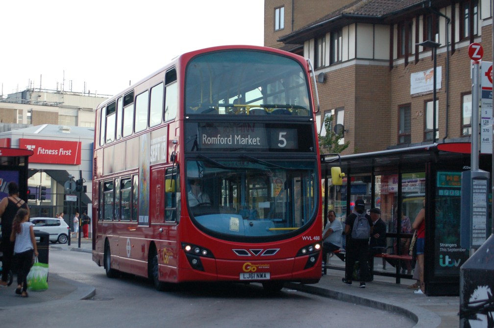 LJ61NWA WVL488 GAL BT 5 (ROMFORD) 1-9-18
