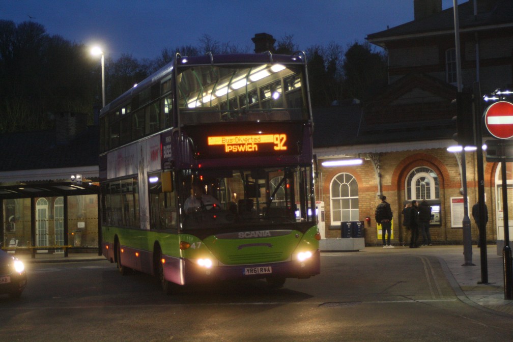 YR61RVA 47 IB 92 DIVERTED (IP RLY STN) 7-3-20