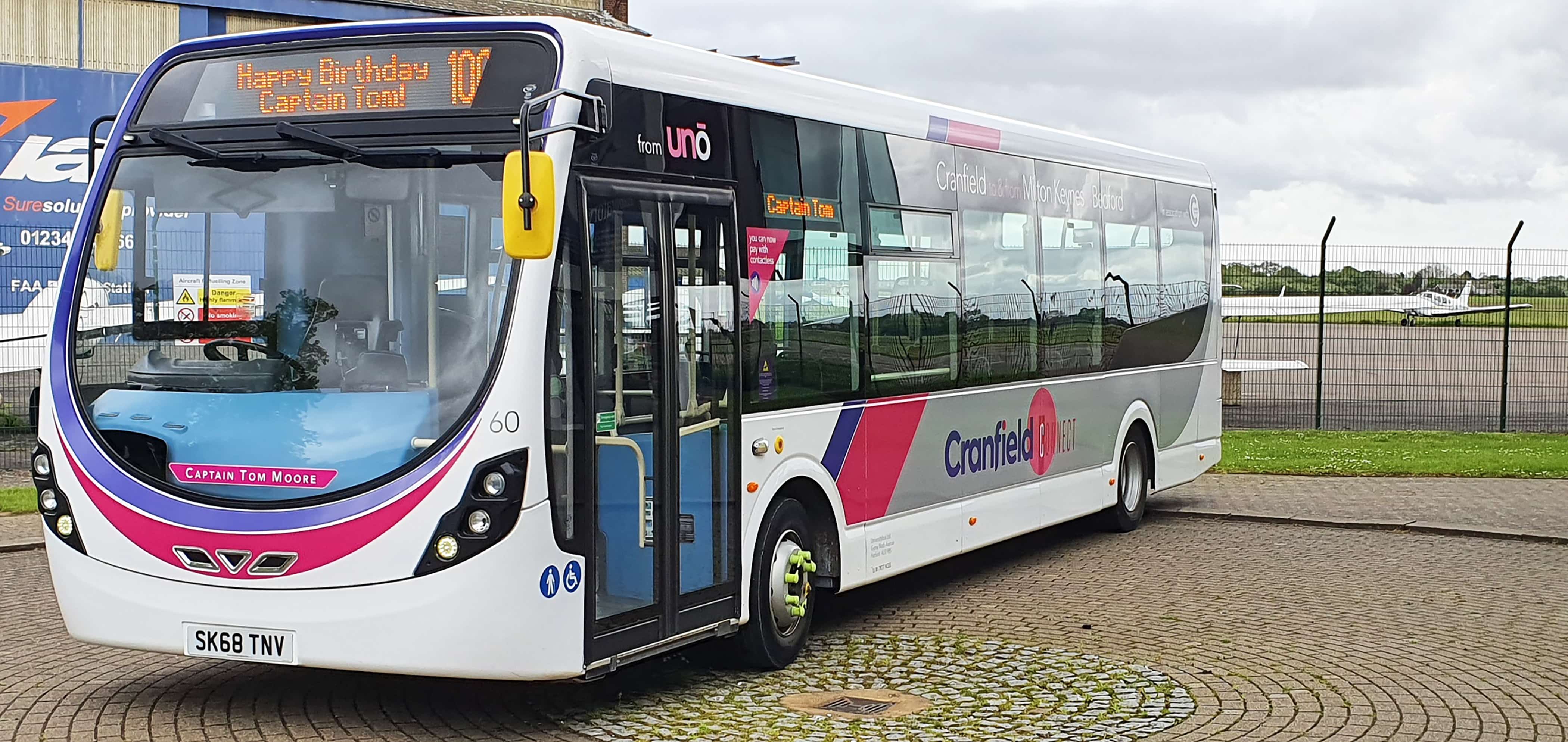 SK68TNV 60 UNO CRANFIELD CONNECT CAPTAIN TOM MOORE 4-20 (ROUTEONE)