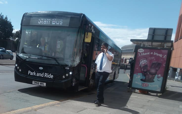 SN66WKL 67190 FE CF P&R (CR STAFF SHUTTLE) 8-6-20 (S MILTON)