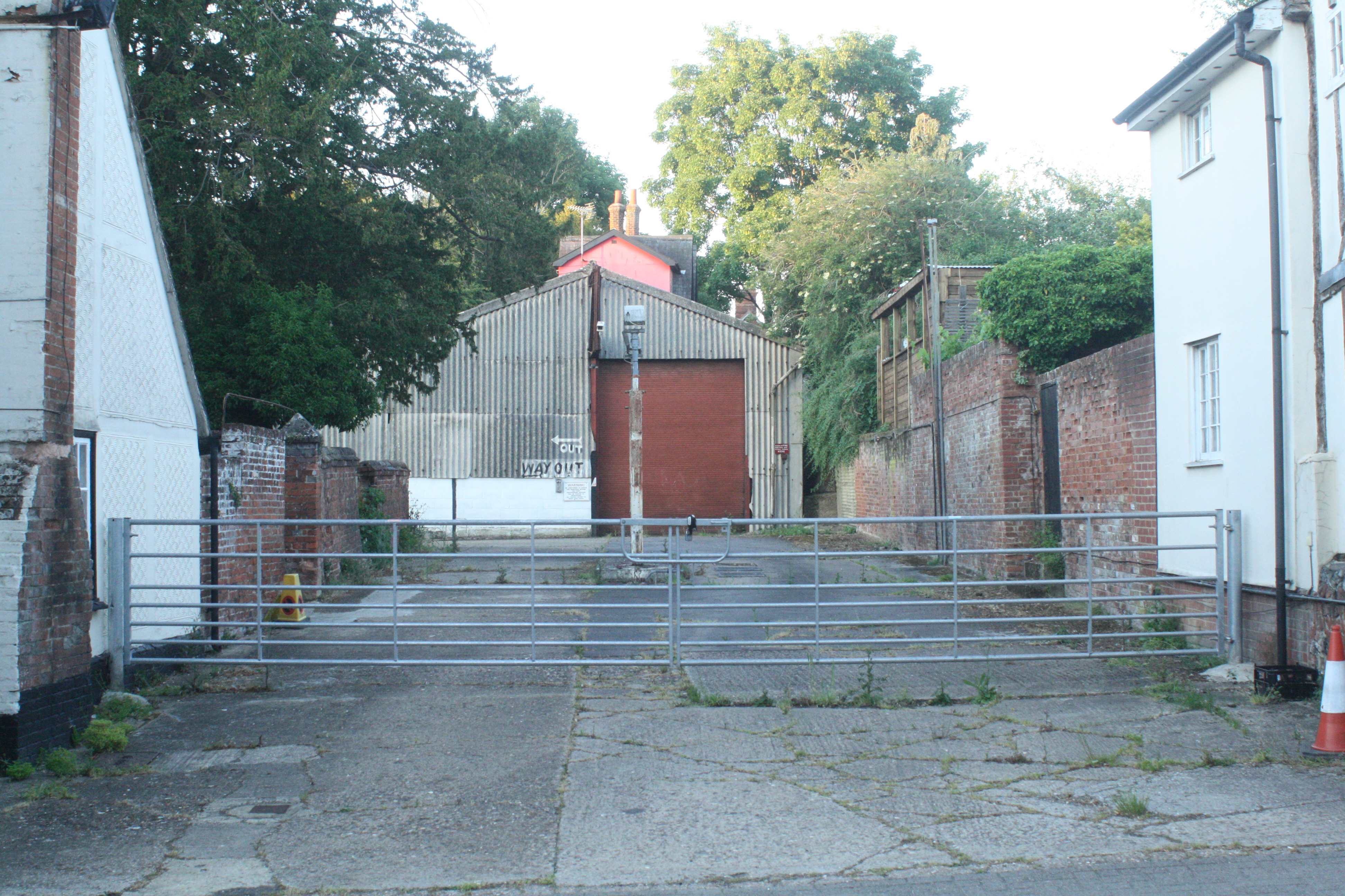 VICEROY SAFFRON WALDEN OLD DEPOT 30-5-20