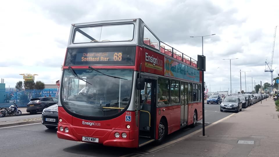 392MBF 392 ENSIGNBUS 68 (SOUTHEND SEAFRONT) 11-7-20 (S AUSTIN)