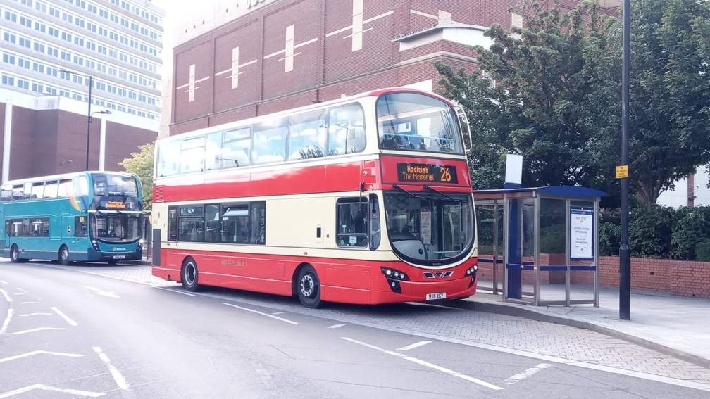 BY11XGY 37985 FE 26 WESTCLIFF LIVERY (SD VIC) 11-7-20 (S AUSTIN)